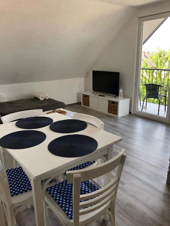 Toparti Hangulatu Nyaralo-Balatonboglar Bagian luar foto